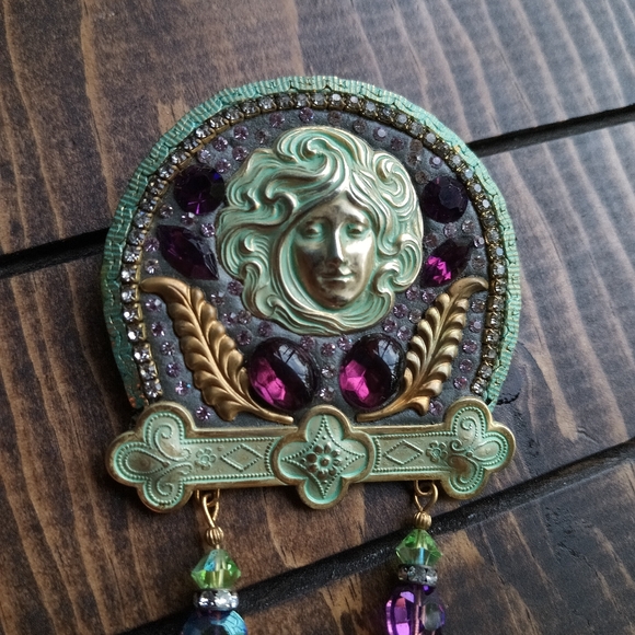 Gorgeous pin brooch - Picture 3 of 10